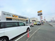 ワークマンプラス 伊勢原店