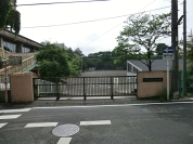 座間市立相武台東小学校