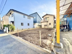 敷地面積約34坪・建築条件無しの売地です。