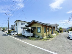 北東側前面道路は約7.8mと広く角地のため、開放的な空間をご体感いただけます。