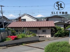 天気が良い日には富士山が望める立地です。