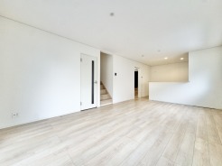 住宅街ならではの落ち着きと、便利さを両立した立地条件も、ぜひ現地で体感してみてください。