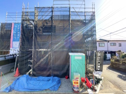 1号棟 車通りが少なく、落ち着いた環境なので、お子さまの外遊びや自転車の練習も安心。