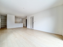 伊勢原市高森台３丁目