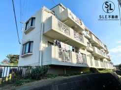 南西側は開けており、高台ならではの空気感を感じることができます