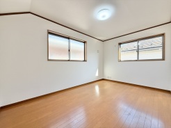 家族それぞれのプライベートタイムを大切にできる個室設計。