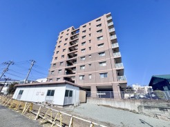 南東向きバルコニーで日当たり良好