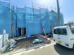 I.D.S工法は「木造軸組－パネル工法」。木造軸組工法の設計自由度と構造用合板パネル工法の耐震性の高さを併せもった工法です。 外壁、1・2階床組、屋根を構造用合板で一体化させ、高い耐震性を実現させています。