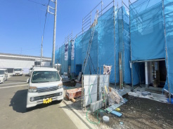 20年の長期地盤保証。調査報告書や改良報告書も発行、在来工法（IDS工法）、2年間は無償で補修施工を行います。6か月、2年、5年、10年と行う定期点検も無料で実施。