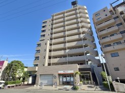 都市ガス採用・オートロック付き・ペット飼育可能（細則有り）の南東角住戸になります。大変魅力詰まった物件となりますので、是非一度現地をご覧下さいませ。