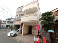 駅徒歩３分の立地