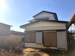 伊勢原市西富岡