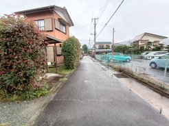 住人以外の車の進入も少なく、小さなお子様を持つご家庭にも安心
