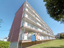 伊勢原市高森５丁目