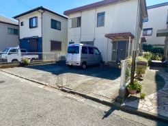 建築条件なしの売地
お好きなハウスメーカーにて建築可能です。