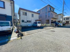 建築条件なしの売地
お好きなハウスメーカーにて建築可能です。