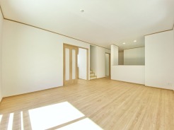 南向きから心地よい日差しが差し込みます。
