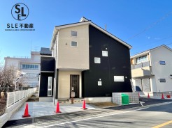 センスを感じる外観が目立つ統一感のある分譲地が完成致しました。お気軽にお問合せください♪SLE不動産 伊勢原店 TEL:0463-20-9664