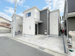 前面道路は通り抜けができないため、駐車時は落ち着いて駐車いただけます◎