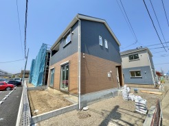 整理整頓しやすい玄関収納付きのため、玄関をスッキリ見せることができます◎