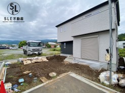 山が見える眺望の新築戸建！急な来訪にも対応できる駐車スペース並列2台可能です。