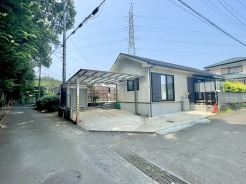 南東、南西角地の開放感ある立地◎