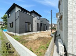 【駐車3台可】南向きで陽当たり良好な4ＬＤＫ新築戸建です。