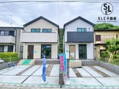 南向き南道路の開放感と陽当り良好の長期優良住宅。嬉しい都市ガスです