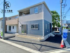 南西角地の開放感ある立地に佇む4ＬＤＫ新築戸建。