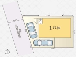 カースペースは車種により2台駐車が可能です。