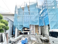 各居室収納、リビング収納、ＷＩＣなどの収納が充実な間取りです◎