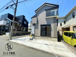 ご覧いただきありがとうございます。「伊勢原市串橋」の内外装リフォーム住宅のご紹介です。