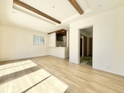 １７.5帖のリビング
折り上げ天井で、開放感あり