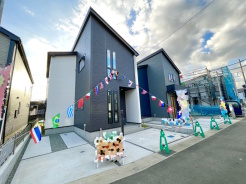 カースペースは車種により2台駐車いただけます。