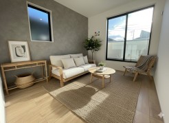 アクセントクロスが使用されたおしゃれなお部屋。