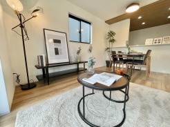 リビングにいる家族と会話を楽しめるカウンターキッチン。