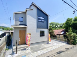 外からの印象も、暮らし心地も、どちらも満足いただけるお住まいです。

