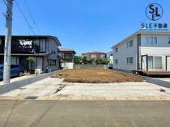耐震等級３。断熱等級６。平屋の長期優良住宅。カースペース２台駐車可能です。