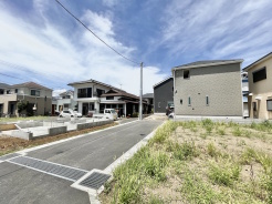 前面道路の幅員は4.5m