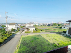 2階和室からの眺望です。
開放感のある眺望。