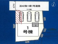 駐車スペースは車種により3台駐車が可能です。