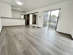 伊勢原市沼目４丁目