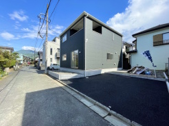 外からの印象も、暮らし心地も、どちらも満足いただけるお住まいです。