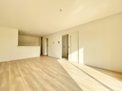 ＬＤＫ１８帖は開放感ある広々としたリビング