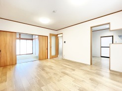 リフォーム済みのため実際のご見学可能でございます。即日予約も承っておりますので、少しでも気になる方はお気軽にお問い合わせ下さい。