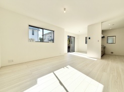 家族が自然と集まる広々としたリビングは、毎日の暮らしを豊かにしてくれます。