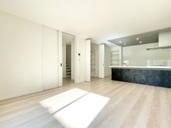 1号棟 家族全員が毎日使う場所だからこそ、デザイン・機能・使いやすさにこだわった洗面スペースです。