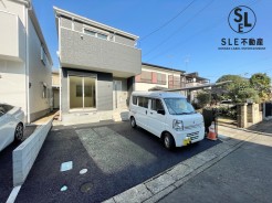 ◇耐震性能と制振性能を備えた地震に強い家
◇第３者機関による「住宅性能評価書」取得住宅
◇基礎から屋根まで最長10年保証付き
