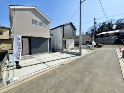 駐車にストレスを感じることが少ない、前面道路の幅員は4.5ｍ