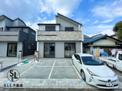 ◆長期優良住宅認定住宅です。
◆『地震に強い家』全棟住宅性能評価取得！
◆建築基準法に定められた、｢数百年に一度発生する地震に対して、倒壊、崩壊しない。｣という基準から、さらに1.5倍の耐震力を達成しています。
・断熱等性能等級の「５」を標準取得